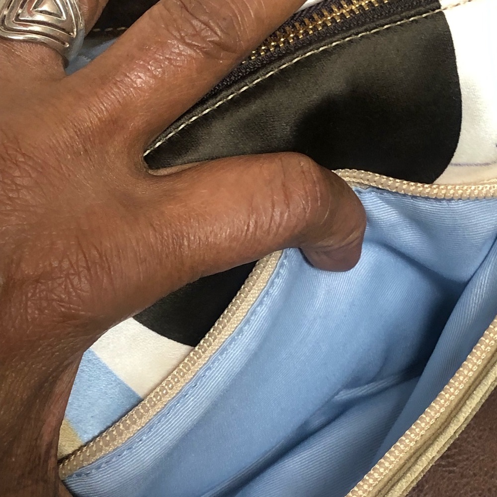 Mini Coach purse - Picture 4 of 8